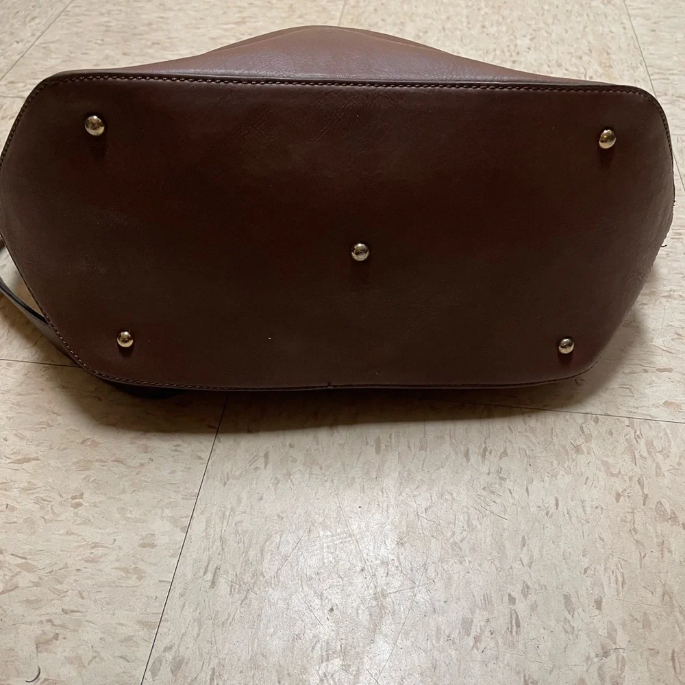 Elegant Brown Tote Bag - Picture 6 of 8